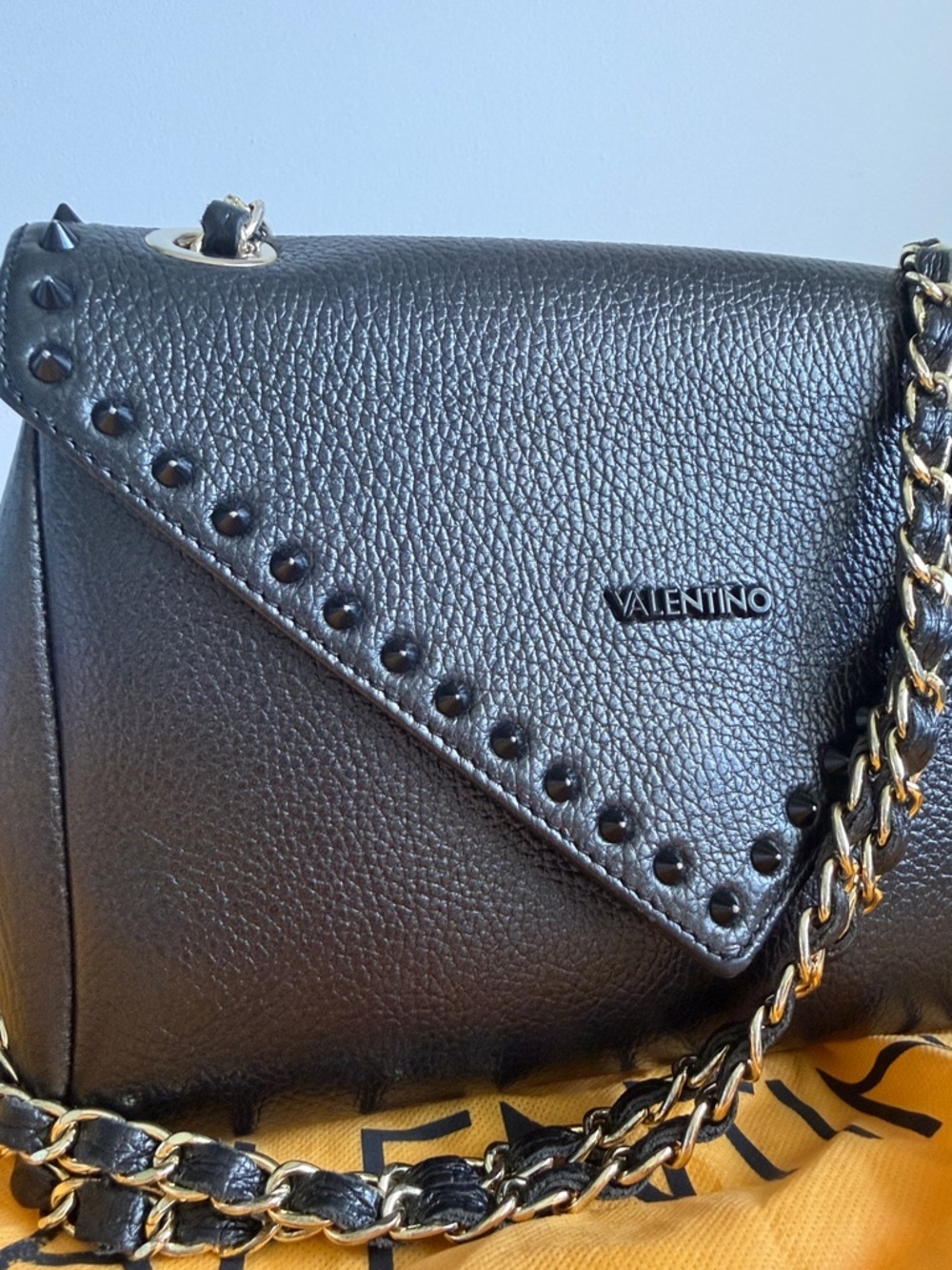 Valentino Black Pebbled Leather Stud-Trim Shoulder Bag with Gold Chain - Picture 8 of 13